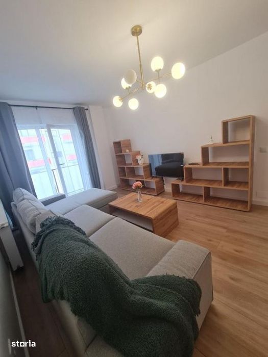 Apartament de 2 camere decomandat, 51 mp, 2 balcoane, zona Terra — fotografia 1