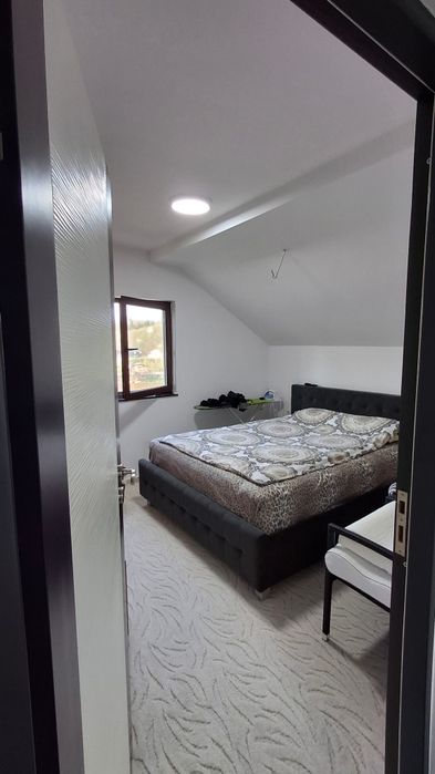 Vand Casa In Smeura