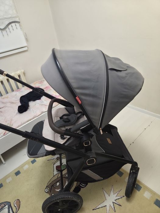 Продам коляску 25 000 тг
