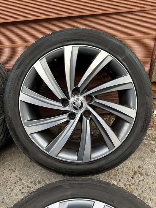 Jante Skoda Octavia Perseus / 225 45 18 Hankook vara ca noi