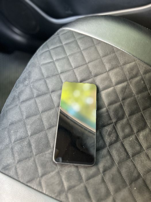Продам телефон Redmi 12