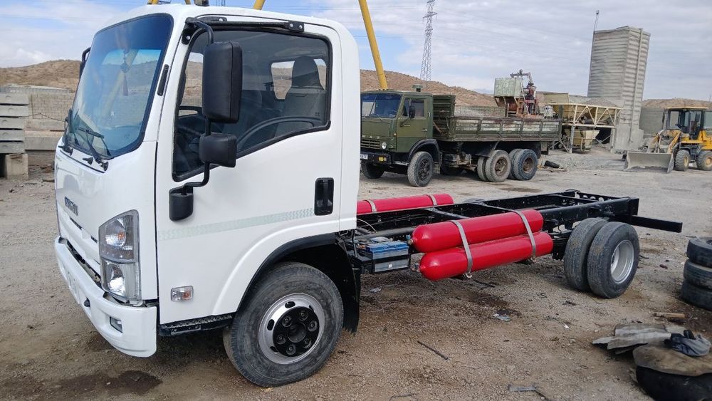 Bir dostim divanda bexosdan