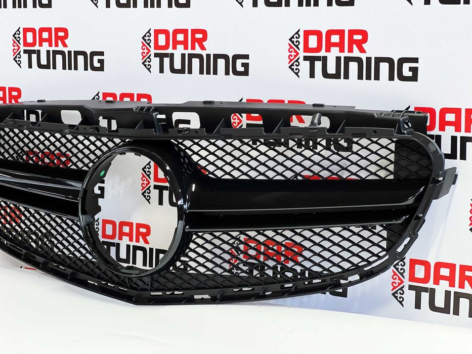 Решетка радиатора Mercedes Benz W212