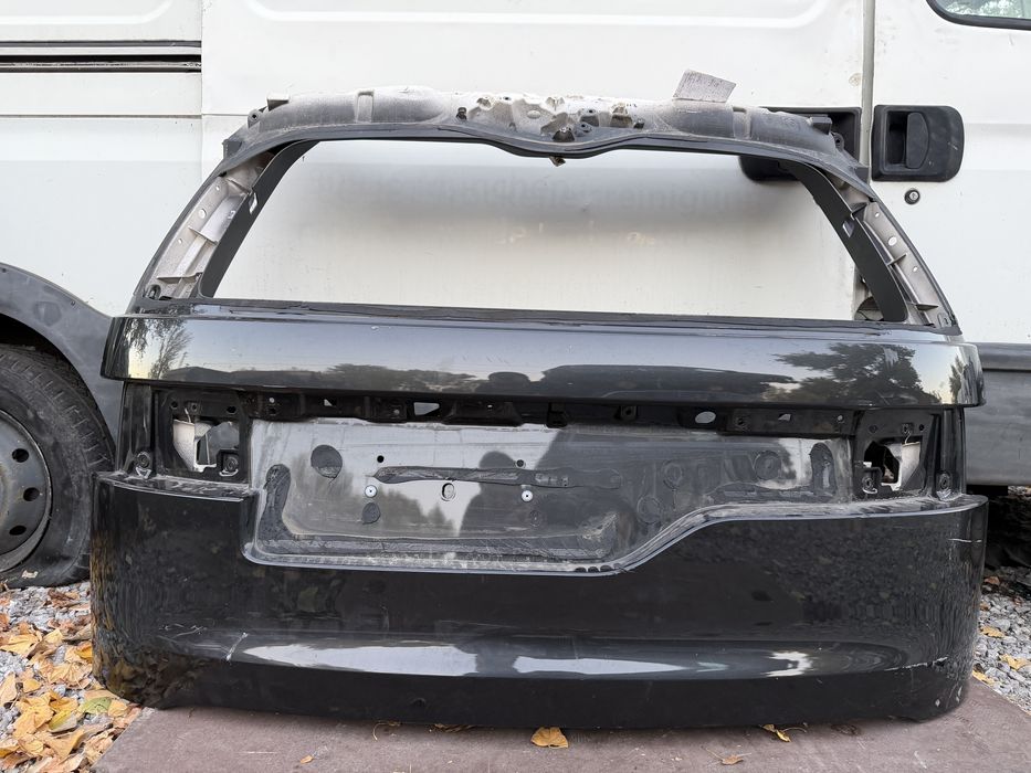 Капак Range Rover Discovery 5 L462 2020 год.-