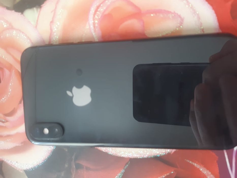 IPHONE XS продам