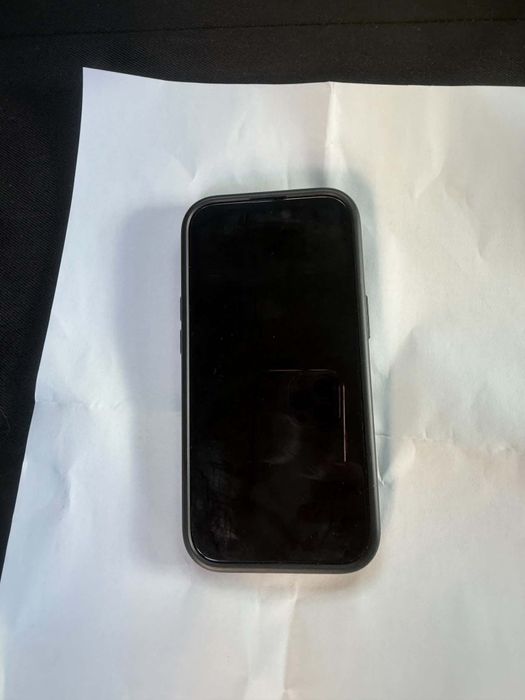 iPhone 15 128  много запазен