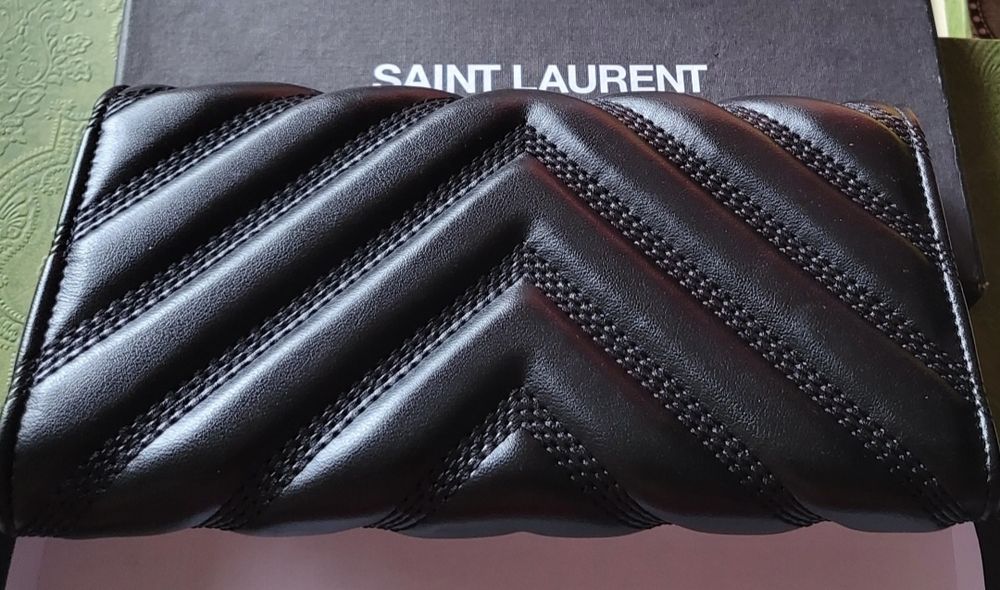 Yves Saint Laurent ,YSL ново дамско портмоне