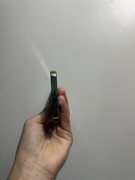 Продам Iphone 13 pro 256