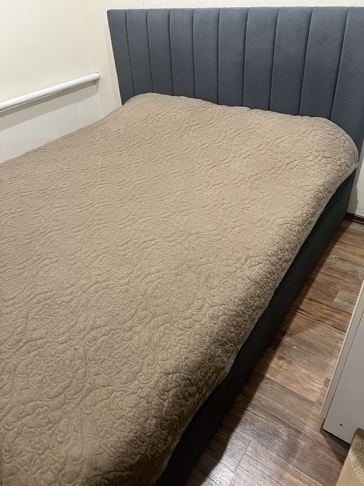 Продам покрывало двухстороний