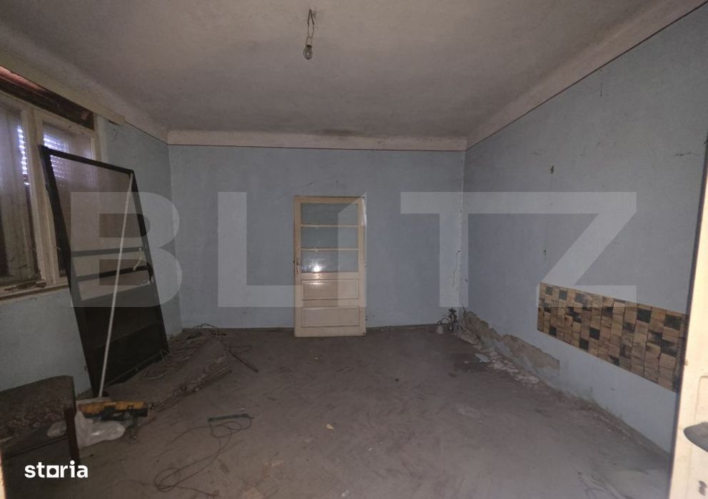 Casa de vanzare cu 2 camere,80 mp,zona sat Ambud comuna Paulesti