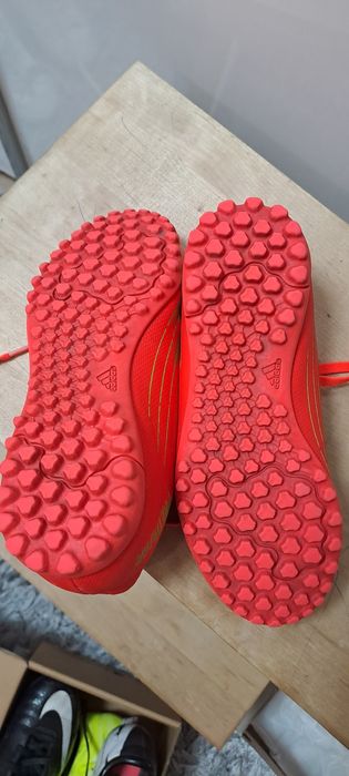 Детски обувки за футбол