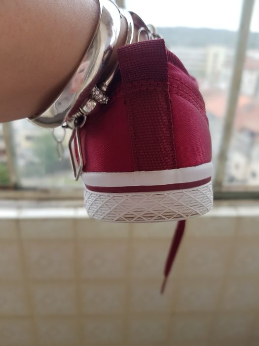 Аdidas гуменки Вишневи на цвят 36номер 2/3