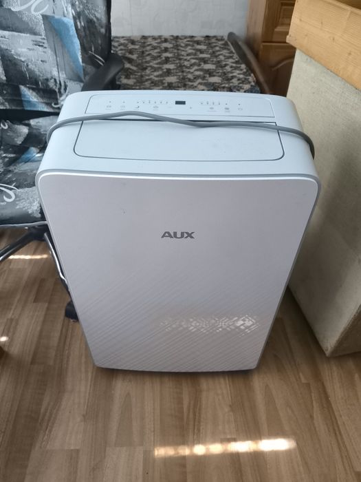 Aux мобилен климатик