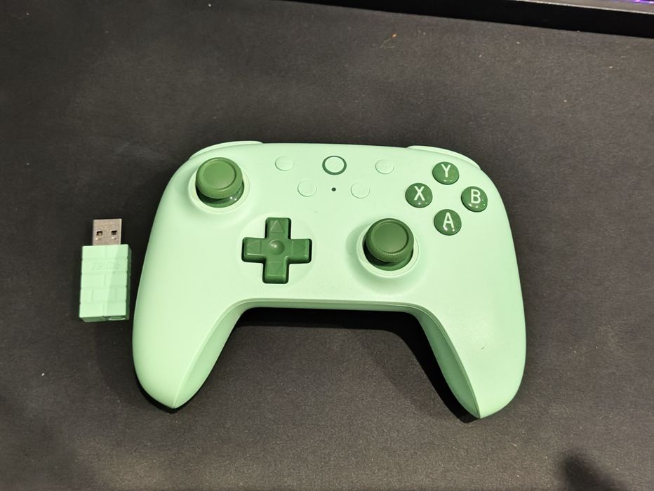 Джойстик 8bitDo зелёный