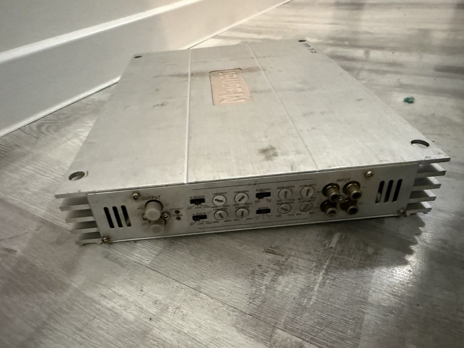 Amplificator + subwoofer