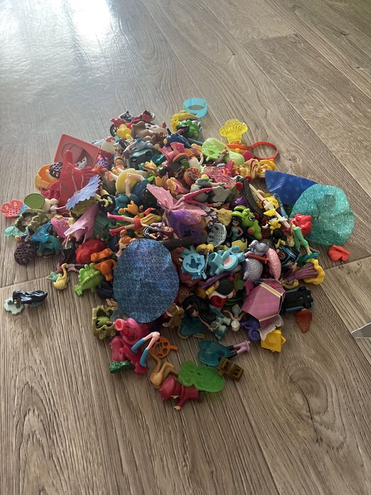 100+ оригинальных игрушек из Киндер Сюрприза