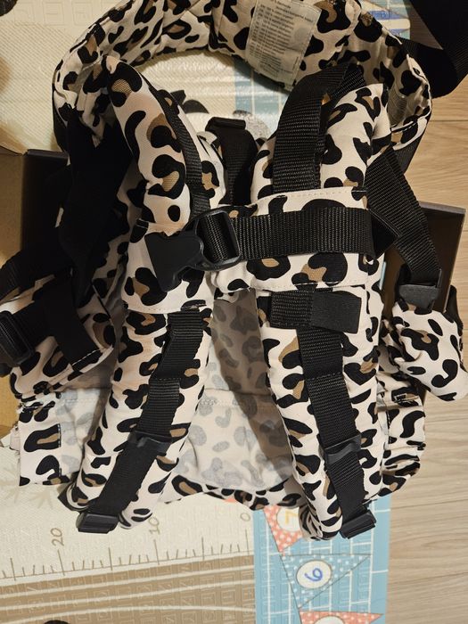 Sistem de purtare bebelusi - Marsupiu - Manduca XT