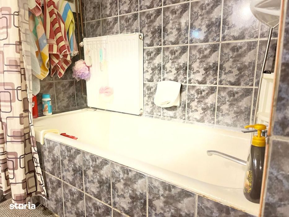 Apartament cu 4 Camere în Imobil Istoric