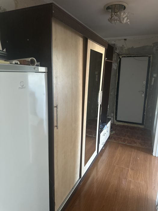 Отдам даром прихожную