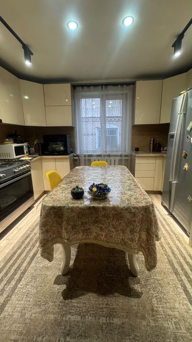 Продам дом, Абылай Хан 167