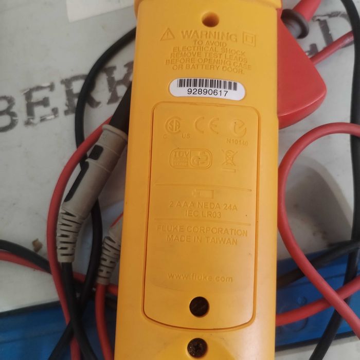 Fluke 322 clampmetru