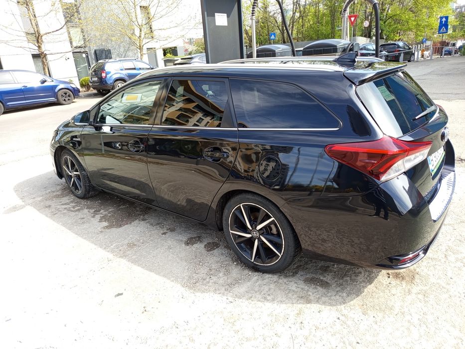 Vând Toyota Auris  26.12.2018
