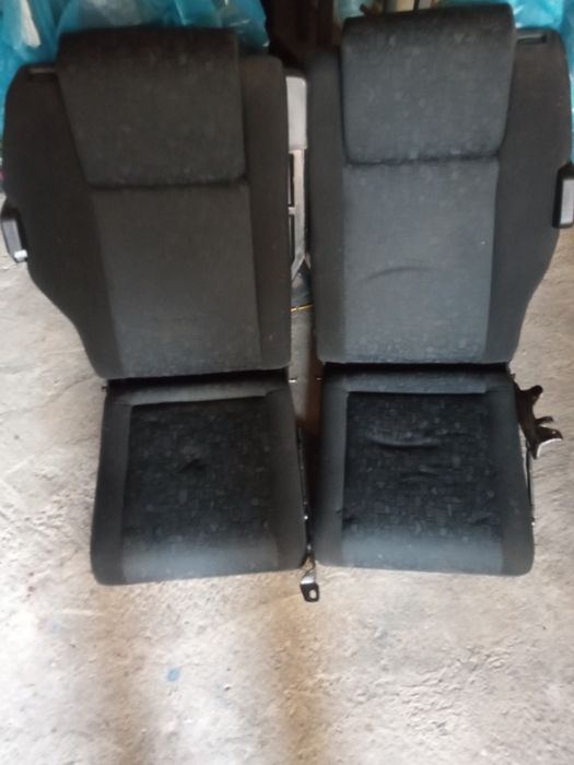 Vind piese Opel Zafira a 2.0 dti,an 2003