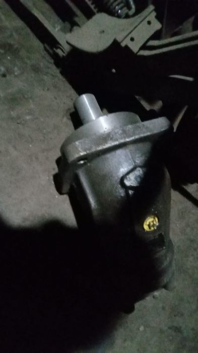 масляный насос продам.