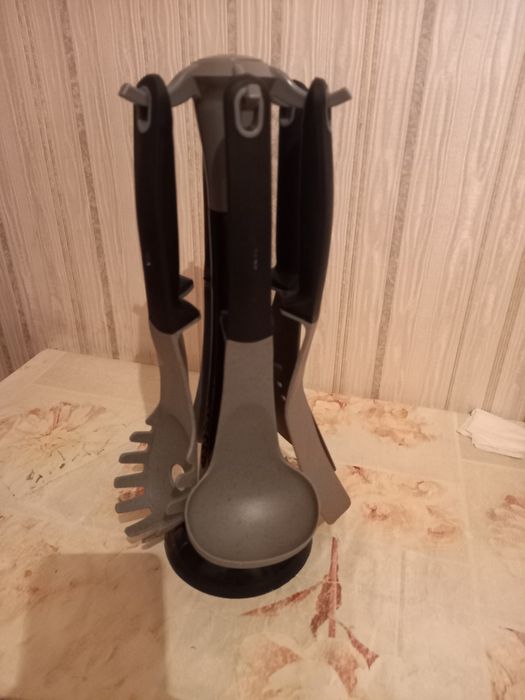 Набор кухонных инструментов