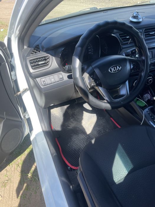KIA Rio 2015г 1.6