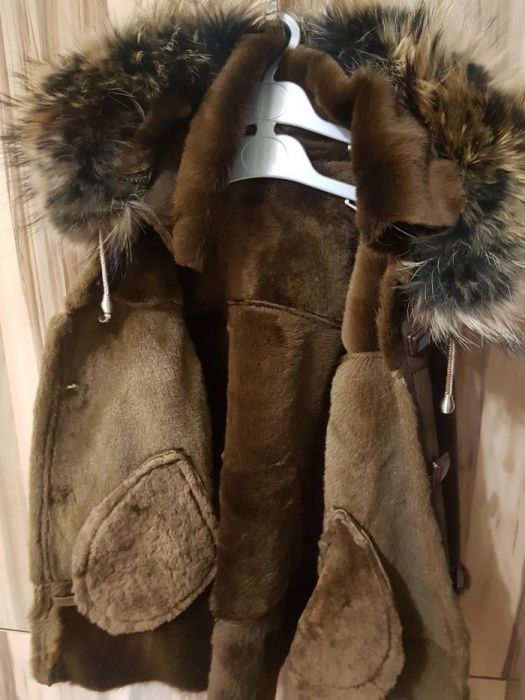 Продам детскую дубленку натуралка Турция