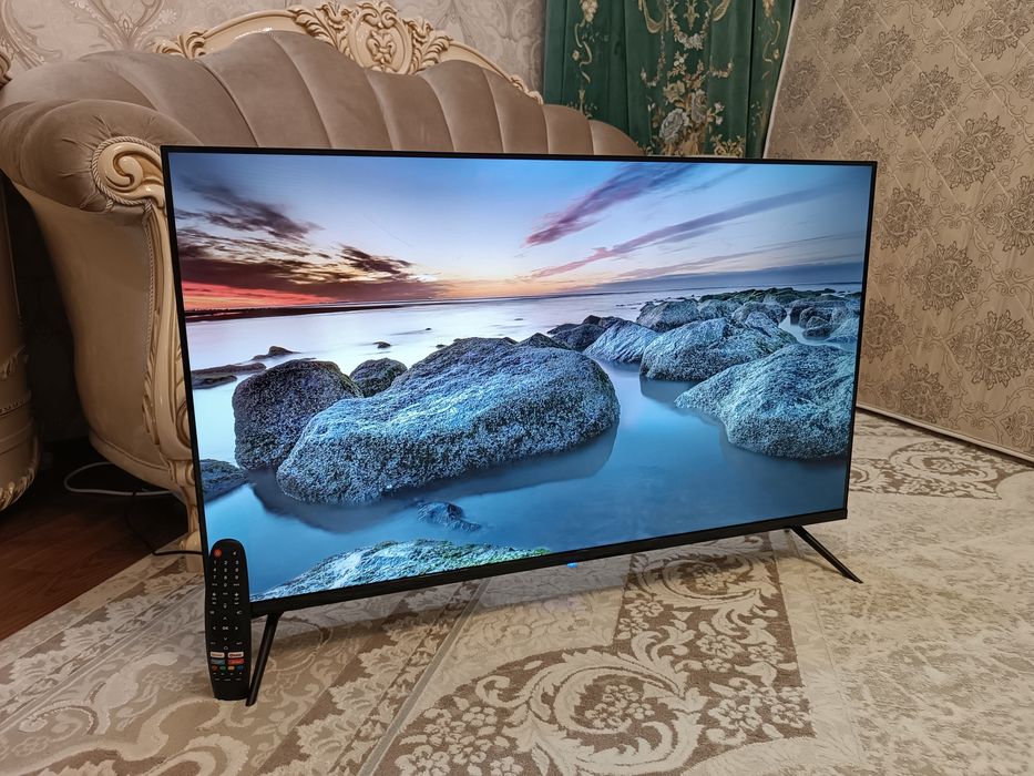 Телевизор SAMSUNG Smart led Современный.