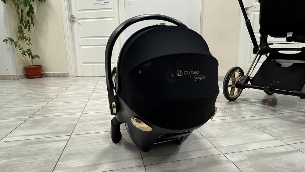 CYBEX Priam Platinum от Jeremy Scott