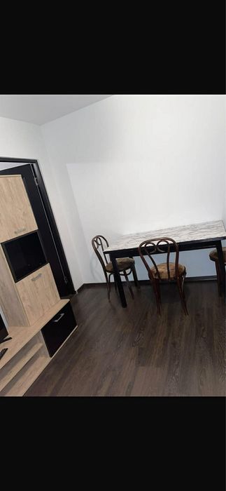 Ofer spre inchiriere apartament 2 camere Rogerius etaj 1
