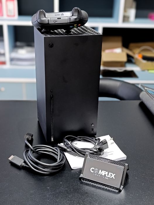 XBOX SERIES X - 1TB SSD - Stare Impecabila + Garantie