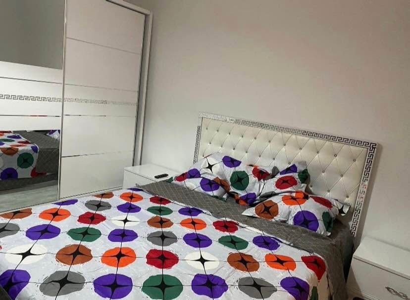 Vand Garsoniera  / Sector 3