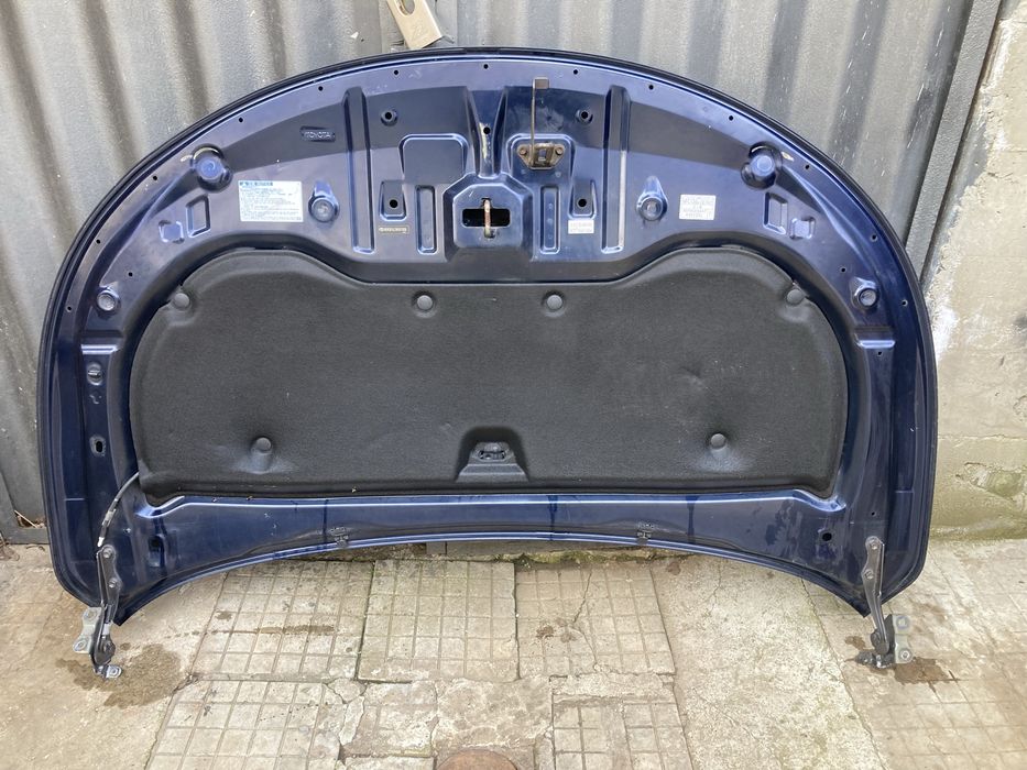 Преден капак за тойота авенсис/ Toyota avensis T27 09-14г