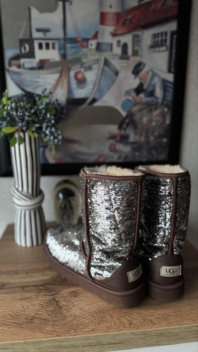 Дамски UGG номер 40