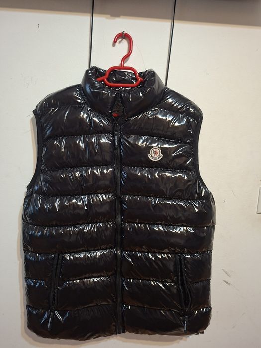 Vestă scurtă Moncler, mărimea S.