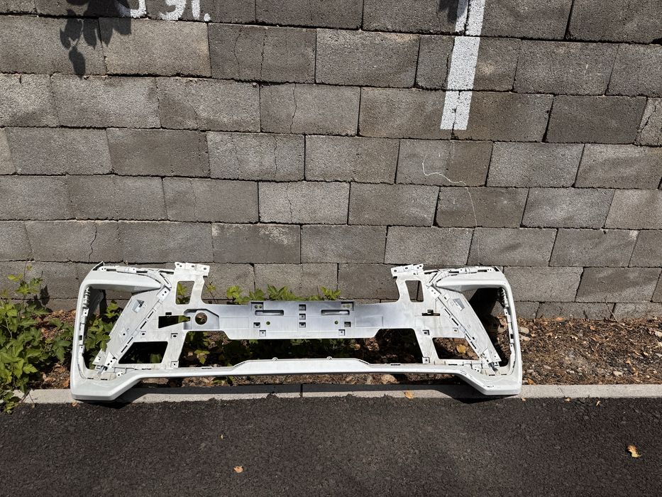 Бампер на Geely Coolray 2024 гв