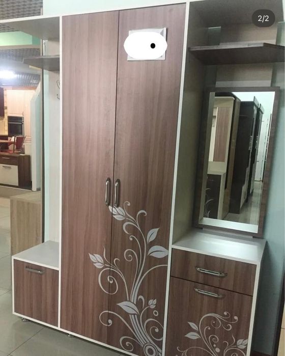 Продам прихожую Фиеста