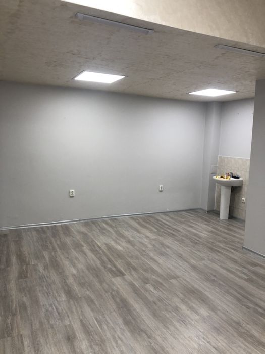 Продава се Магазин в Търговище, Промишлена зона - 102 кв.м за 491 €/кв.м - Снимка #1