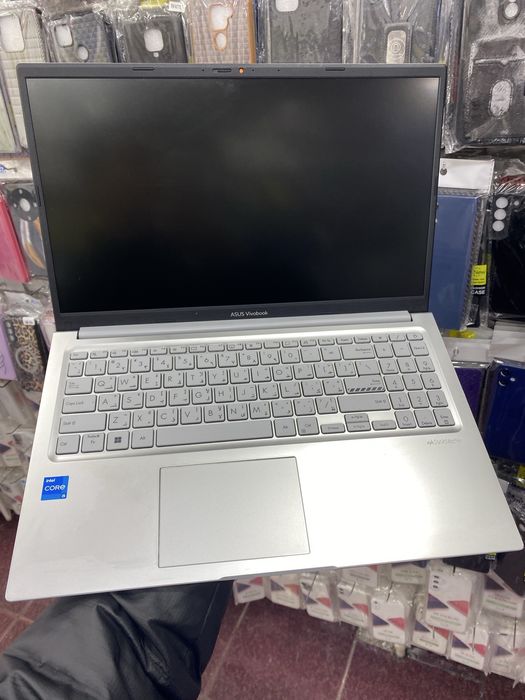 Asus vivobook srochni sotiladi