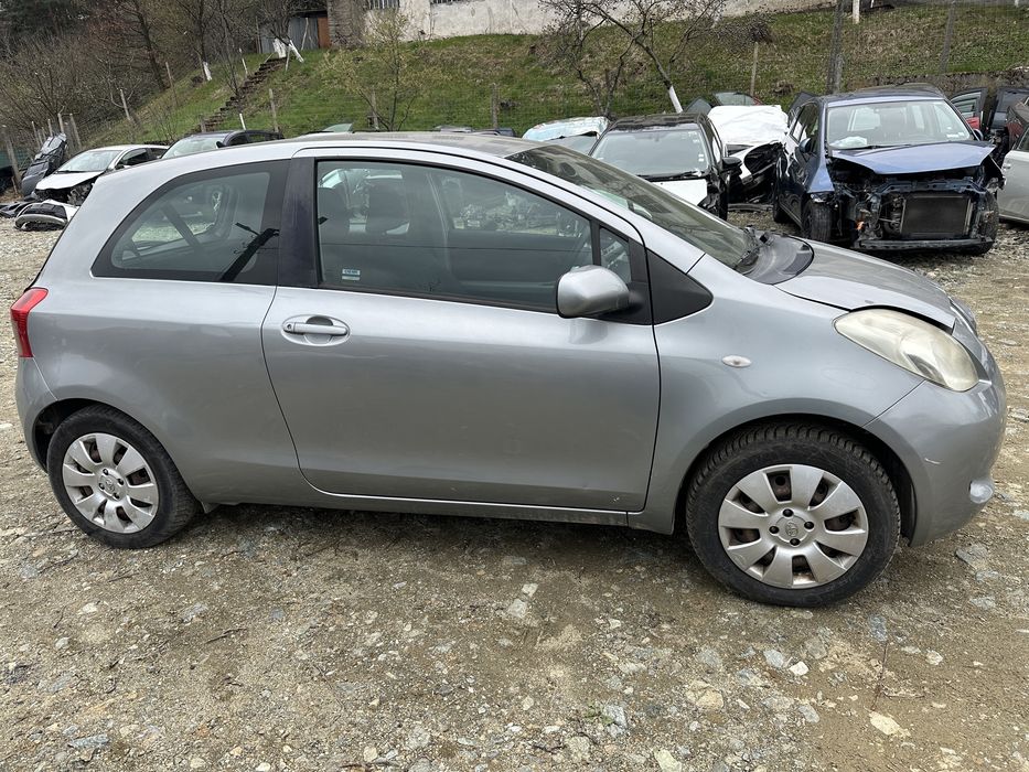 Тойота Ярис Toyota Yaris 1.3 vvti 87 кс На части!
