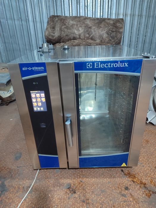 Пароконвектомат Electrolux на 10 листов(газовый)