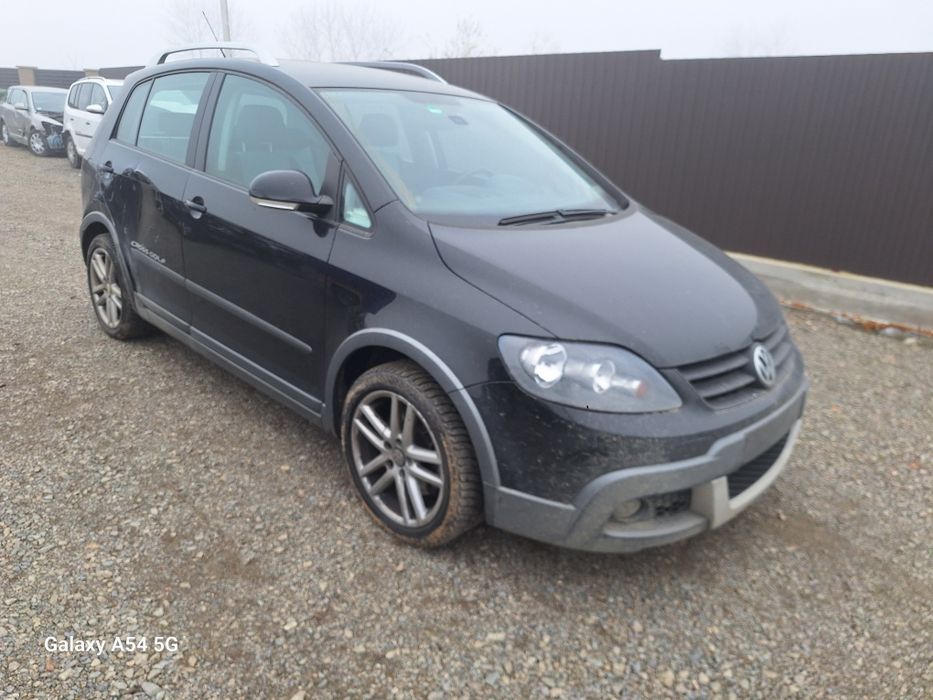 Dezmembrez VW Golf 5 Plus CROSS 1.4 tsi CAV  culoare LO41