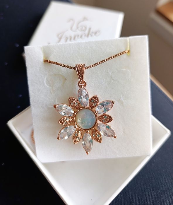 Колие Invoke розова позлата и седеф - НОВО