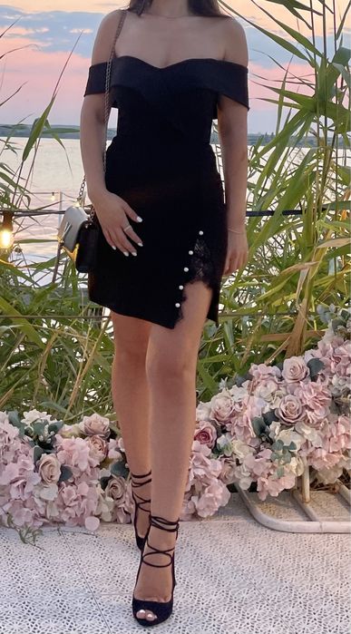 Rochie de seara mini neagra