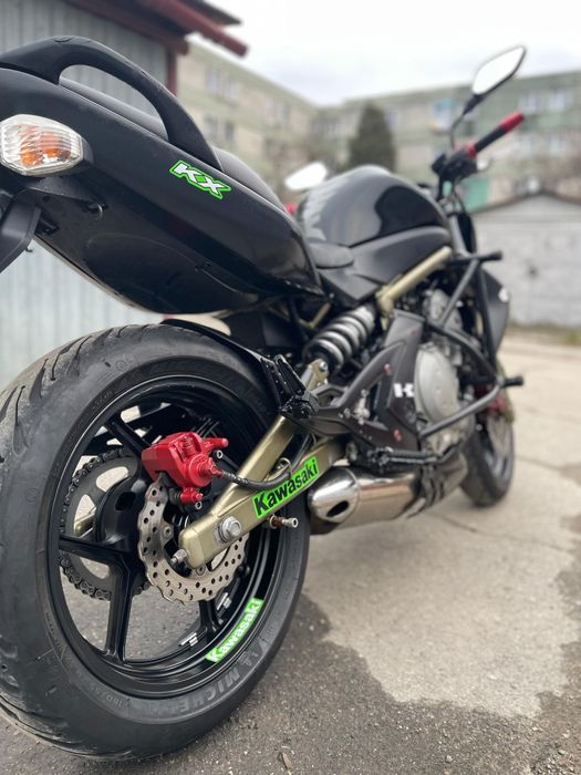 Kawasaki ER-6n (2006) – Mecanic impecabil, ITP 2028, Crash-bar & Consumabile Premium (Cat. A)
