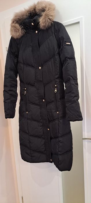 Calvin Klein оригинално яке  гъши пух ,естествен пух на качулкатаS ра